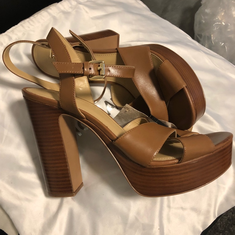 Chunky Heels New 5-1/2” W/ 1-1/2” Platform “‘New”’ - image 1